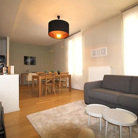 Apartment Locations - Jardin Public