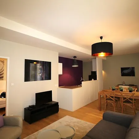 Apartment Locations - Jardin Public *