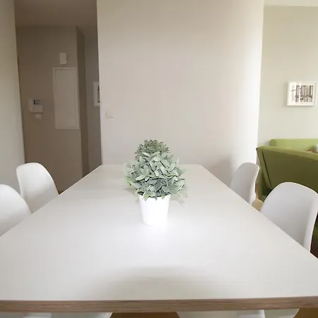 Apartment Locations - Jardin Public
