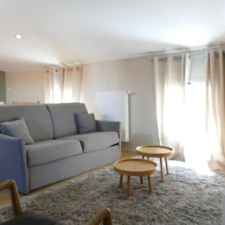 Locations - Jardin Public Apartment